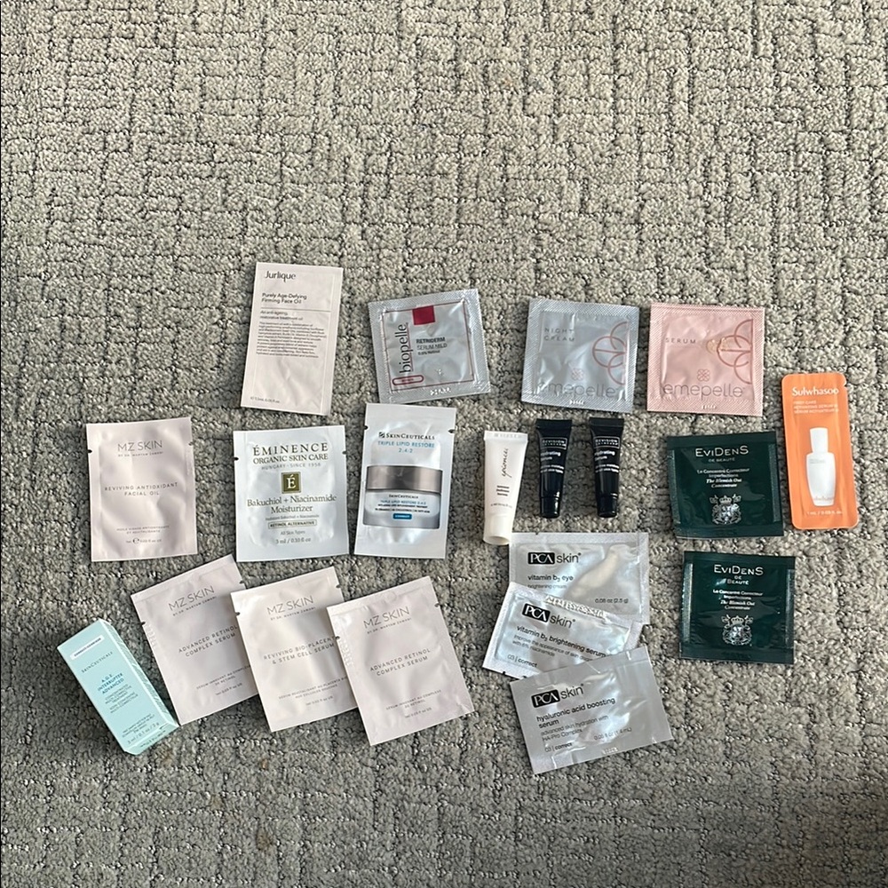 Assorted Skincare Sample Pack